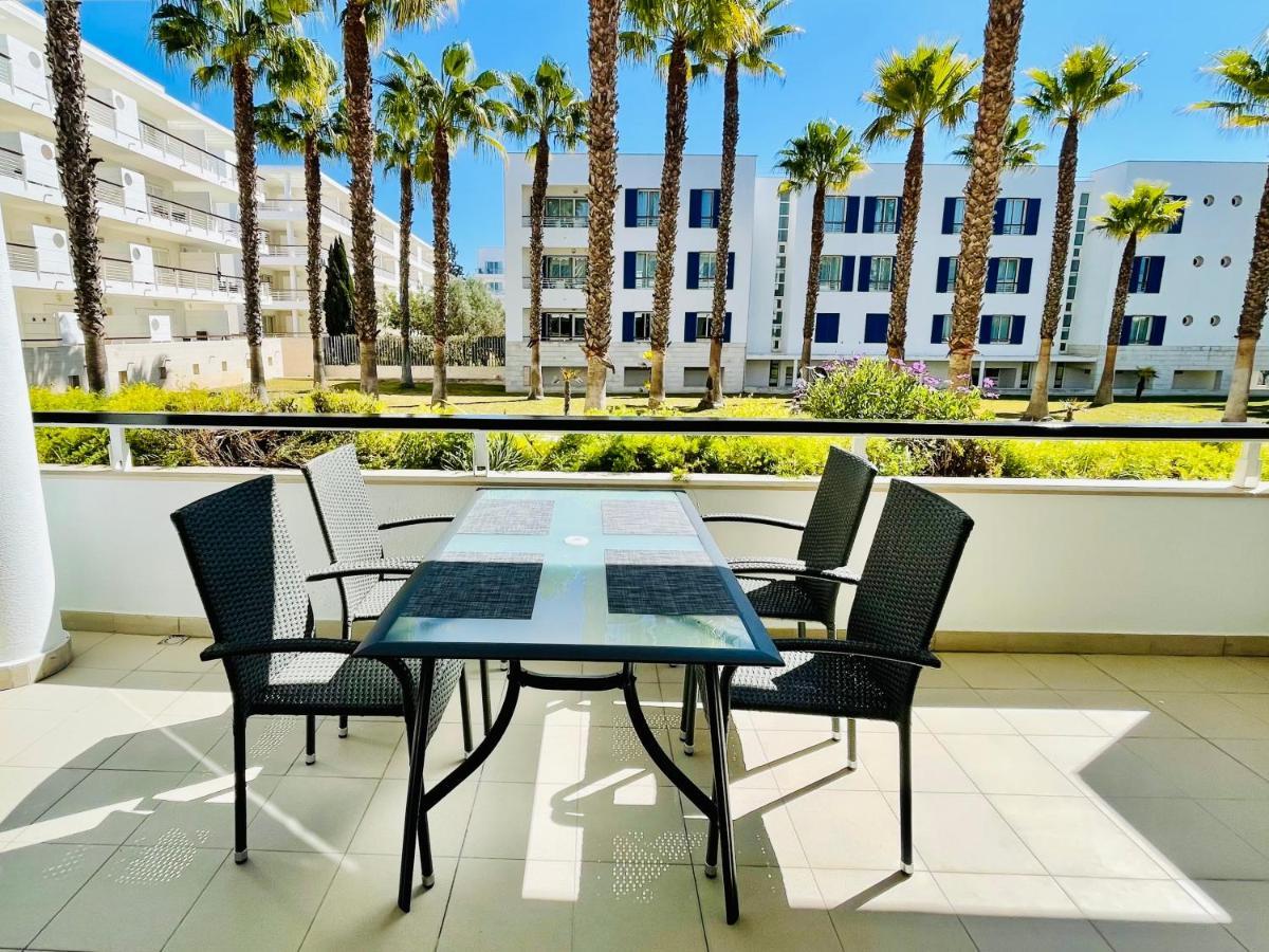 Angies Marina Apartment, Includes 2 Free Passes For The Marina Pool Lagos Exterior foto