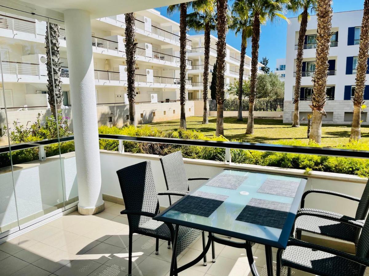 Angies Marina Apartment, Includes 2 Free Passes For The Marina Pool Lagos Exterior foto