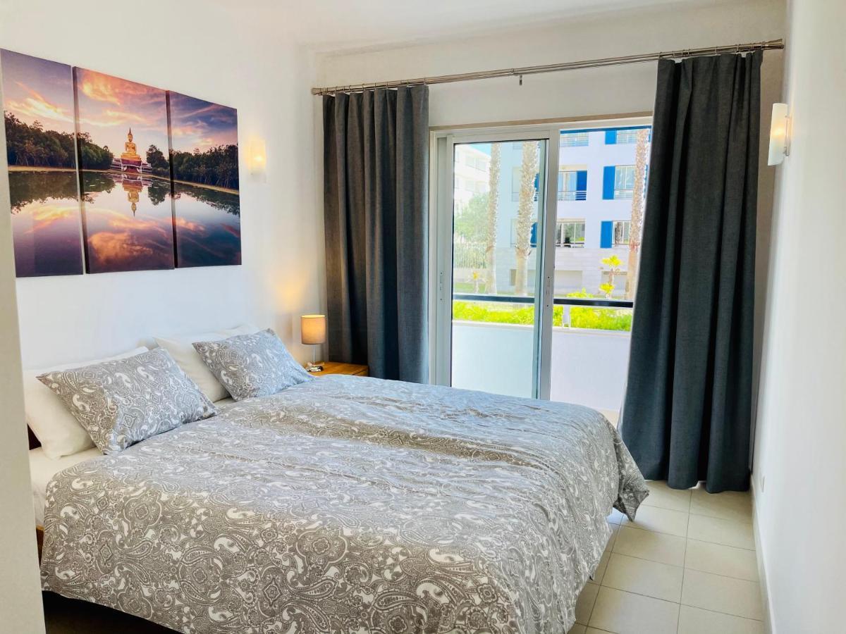 Angies Marina Apartment, Includes 2 Free Passes For The Marina Pool Lagos Exterior foto